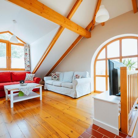 Penzion U Malera Hroznova Lhota Ngoại thất bức ảnh
